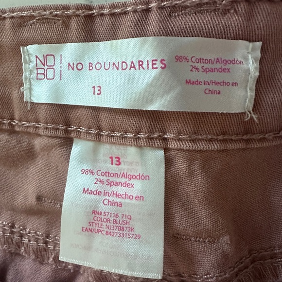 No Boundaries Junior’s Low Rise Mauve Skinny Jeans size 13 - Picture 4 of 6